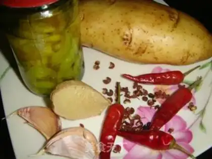 Make Spicy potatoes step 0