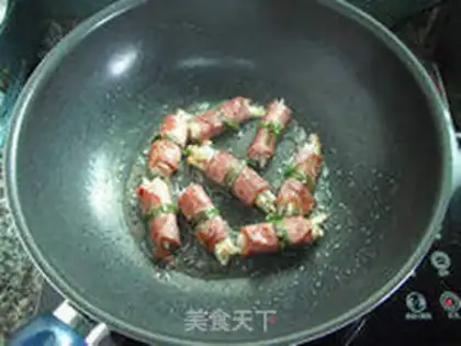 Make The golden pin bacon roll step 9