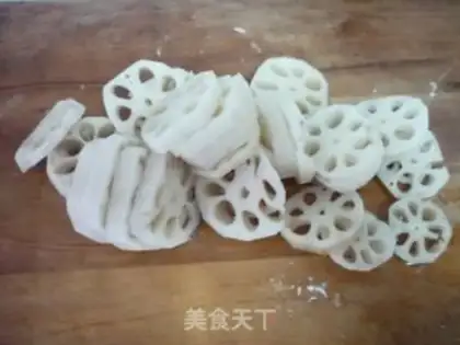 Make Lotus chestnut sugar step 1