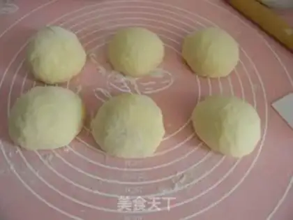 Make A milk bun step 4