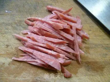 Make A green bean sprouts with pickles step 1