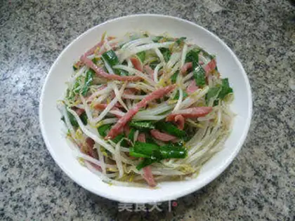 Make A green bean sprouts with pickles step 7