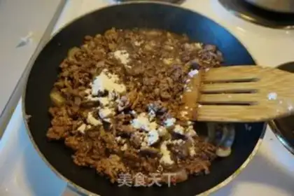 Make Beef mashed potatoes step 2