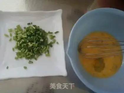 Make Onion eggcake step 1
