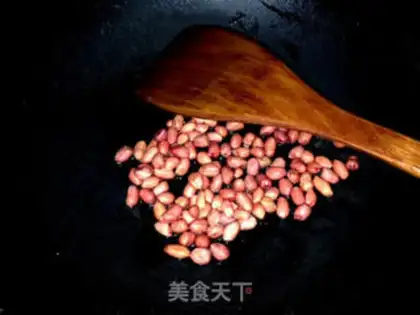 Make Old vinegar peanuts step 1