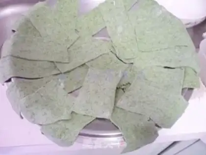 Make Garlic spinach noodles step 7