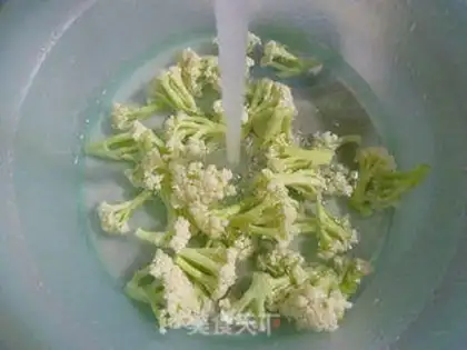 Make Steak-bone broccoli step 1