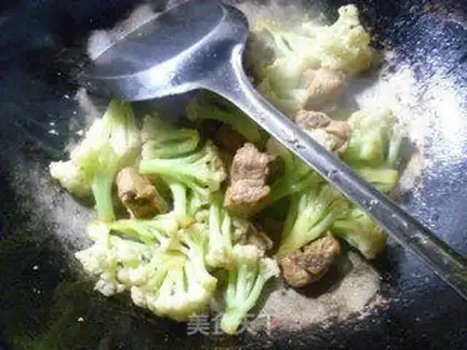 Make Steak-bone broccoli step 5
