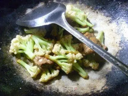 Make Steak-bone broccoli step 8