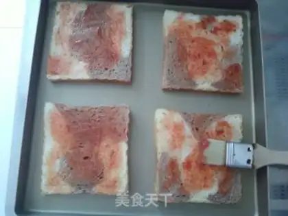 Make Beef tomato toast step 4