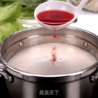 Make Qi-soon Qi-swee-sweety soup step 1