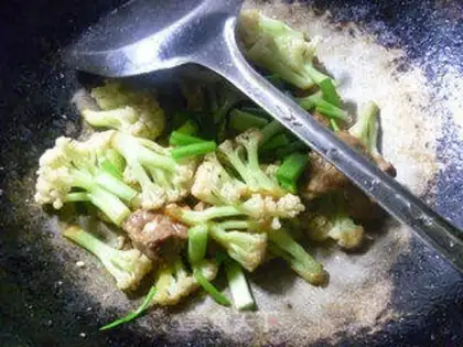 Make Steak-bone broccoli step 9