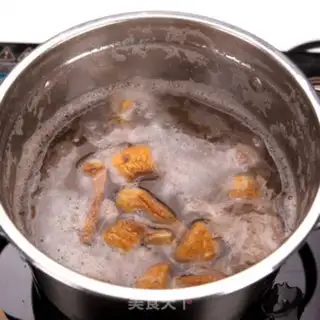 Make Qi-soon Qi-swee-sweety soup step 3