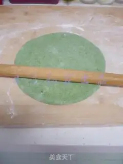 Make Tomato egg spinach noodles step 10