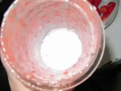 Make Strawberry shakes step 6