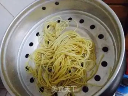 Make Spaghetti with mushroom sauce step 6