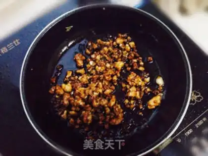 Make Spaghetti with mushroom sauce step 7