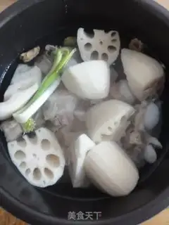 Make Lotus bone soup step 4