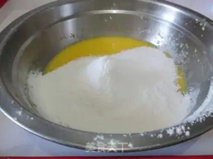 Make Rose cream cake step 2
