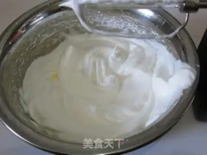 Make Rose cream cake step 4