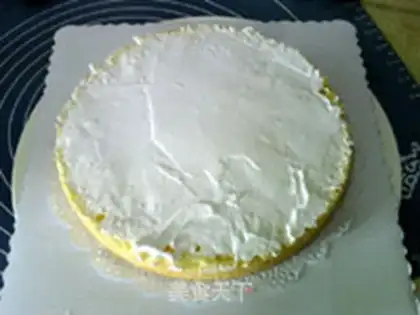 Make Rotating rose cake step 3