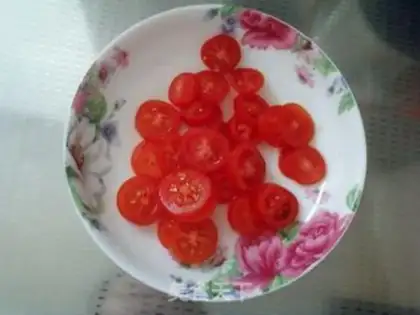 Make Tomato omelet step 1