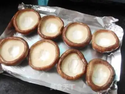 Make Cheese quail egg roast mushrooms step 1