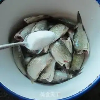Make Cream-cracker step 1