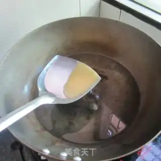 Make Big soup eggs hanging step 3
