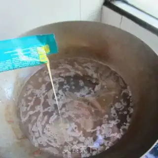 Make Big soup eggs hanging step 4