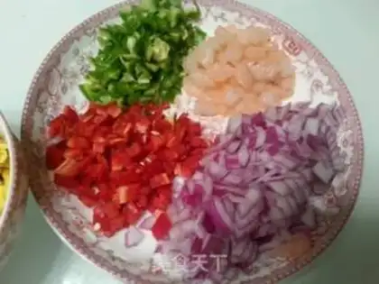 Make Pineapple rice step 3