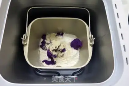 Make Potato rose buns step 3