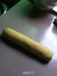 Make Gold-flavored rice rolls step 9