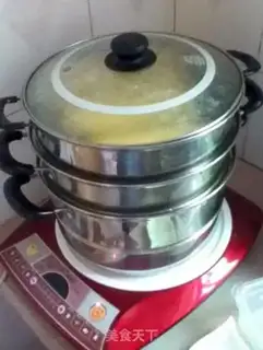 Make Gold-flavored rice rolls step 11