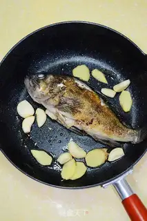 Make Blackhead fish soup step 2