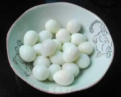 Make Eggs with eggplant juice step 1