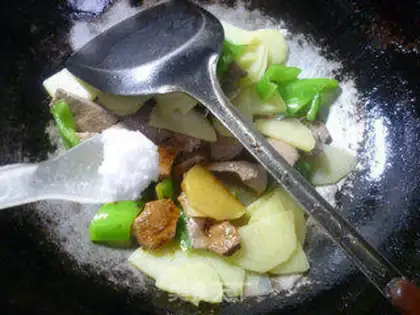 Make Pepper potato fried liver step 16