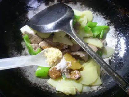 Make Pepper potato fried liver step 17