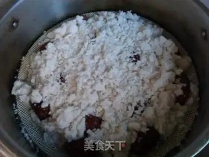 Make Red bean date rice cake step 4