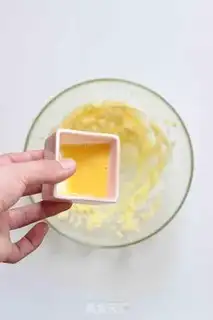 Make Two-coloured pancakes step 2