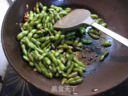 Make Cheese burns rubber fish step 4