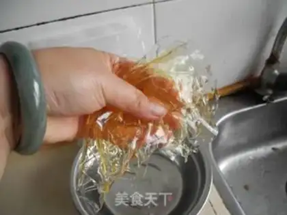 Make The daisy mousse step 1