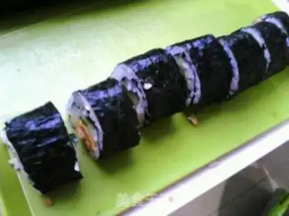Make Meat pine sushi step 7
