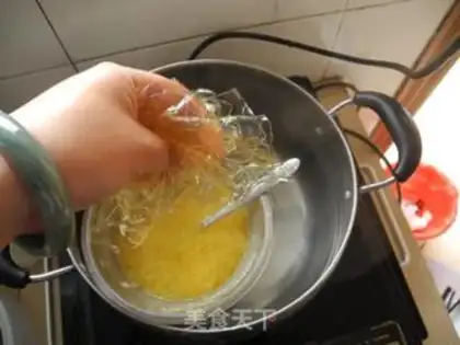 Make The daisy mousse step 11