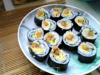 Make Meat pine sushi step 10