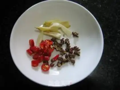 Make Onion fried meat step 1