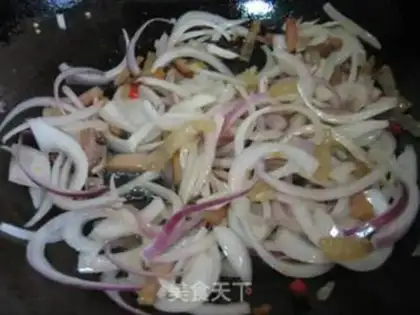 Make Onion fried meat step 4