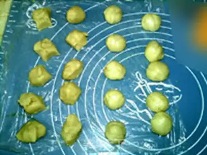 Make Flower roses step 13
