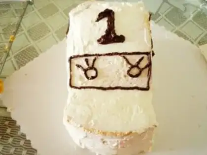Make Car cake step 6