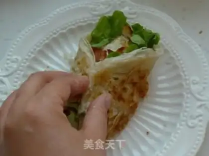 Make Hand grab cake step 4